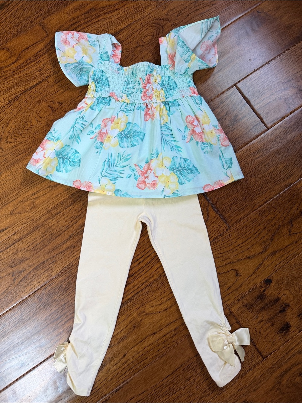 Toddler Floral Flutter Sleeve Top with Light Yellow Leggings
